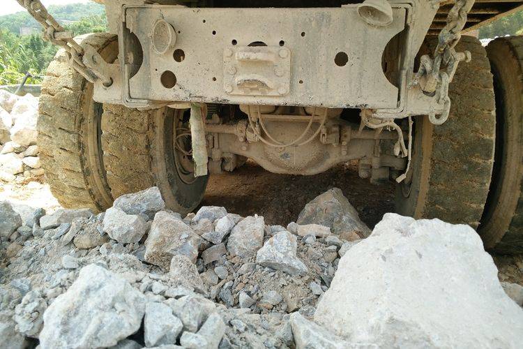 已售13年解放北奔桥矿山车