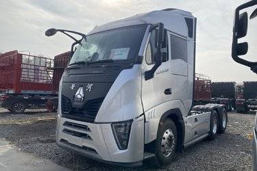 中国重汽 黄河 X7 570马力 6X4 AMT自动挡牵引车(液缓)  曼二手牵引车