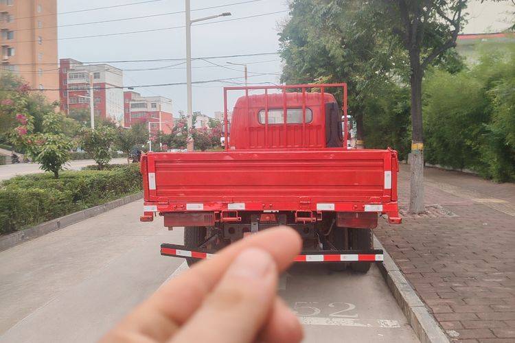 二手东风多利卡 150马力 载货车