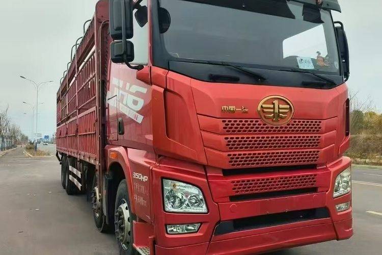 二手青岛解放 350马力 载货车