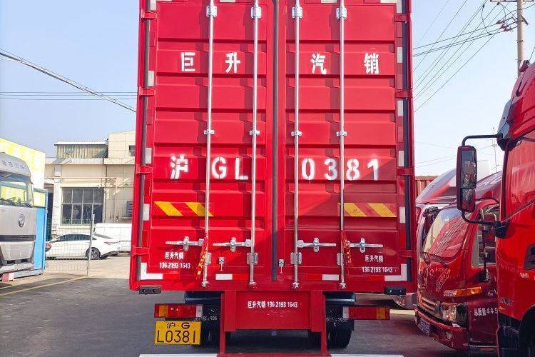 二手东风商用车 260马力 载货车