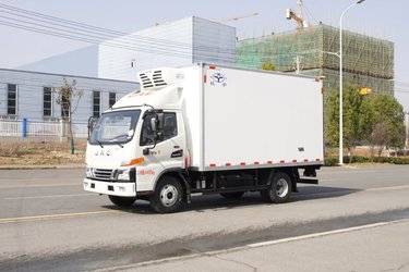 二手江淮 骏铃V5 150马力 4X2 4.03米冷藏车(国六) 4X2 二手专用车冷藏车图片