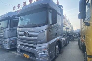 二手一汽解放 J7重卡 560马力 6X4 AMT自动挡牵引车(国六)(一汽解放12挡)(带液缓)(国六) 双驱 锡柴二手牵引车 黄牌