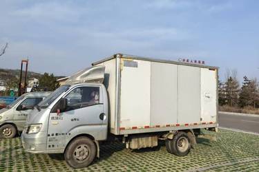 二手福田时代 M3 110马力 3.735米排半厢式轻卡(国五) 单桥 全柴二手载货车 蓝牌图片