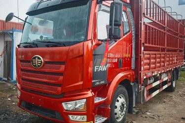 二手一汽解放 J6L中卡 质惠版 240马力 4X2 6.75米仓栅式载货车(国五) 单桥 锡柴二手载货车 黄牌