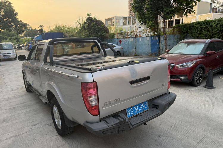 二手江铃汽车 122马力 载货车