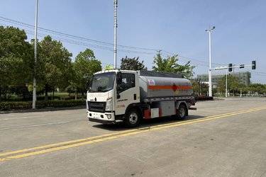 二手油罐车 重汽豪瀚 豪瀚J7B 130  4X2