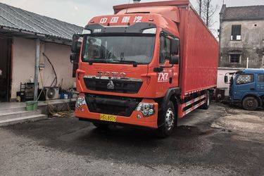 二手中国重汽 HOWO TX 290马力 4X2 9.6米翼开启厢式载货车(国六) 单桥 曼二手载货车 黄牌