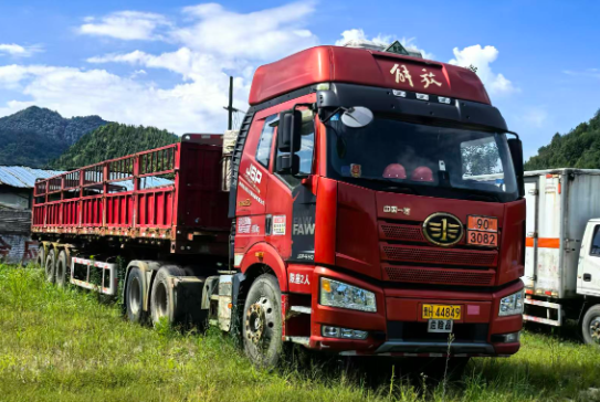二手一汽解放 550马力 牵引车