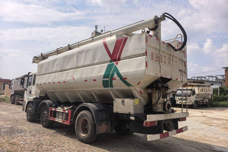 二手东风新疆 270马力 专用车