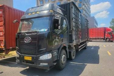 一汽解放 J6M重卡 高效型 280马力 6X2 9.5米厢式载货车(国五) 前四后四 大柴二手载货车 黄牌