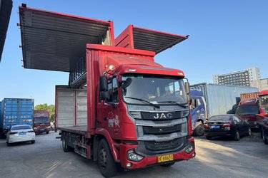 二手江淮 格尔发A5X重卡 240马力 6X2 7.8米厢式载货车(国五) 前四后四 云内动力二手载货车 黄牌