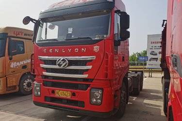 二手上汽红岩 杰狮M500重卡 460马力 6X4牵引车(国五) 双驱 上菲红二手牵引车 黄牌图片
