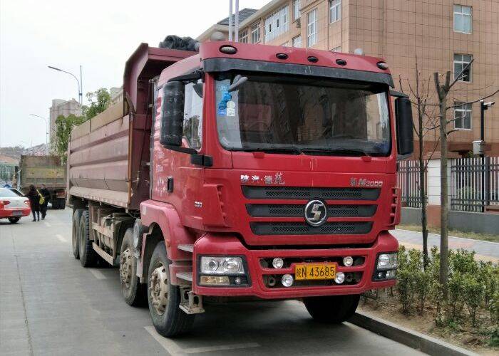 陕汽重卡 290马力马力 自卸车