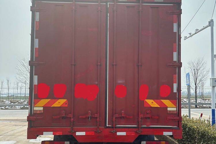 二手一汽解放 240马力 载货车