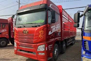 二手青岛解放 JH6重卡 领航版2.0 460马力 8X4 9.5米栏板载货车(国六)(液缓)(国六) 前四后八 潍柴二手载货车 黄牌图片