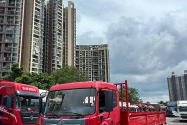 二手东风商用车 天锦VR 185马力 4X2 6.75米栏板载货车(国六) 单桥 东风康明斯二手载货车 黄牌图片