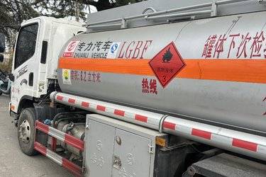 二手油罐车 湖北大力(大力牌) 东风多利卡底盘