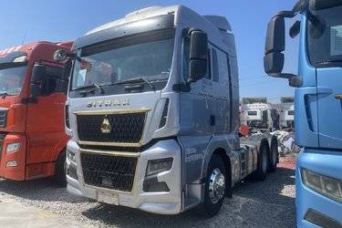 中国重汽 汕德卡SITRAK C9H重卡 奢华版 570马力 6X4 AMT自动挡牵引车(国六)(带液缓)(国六) 双驱 曼二手牵引车 黄牌