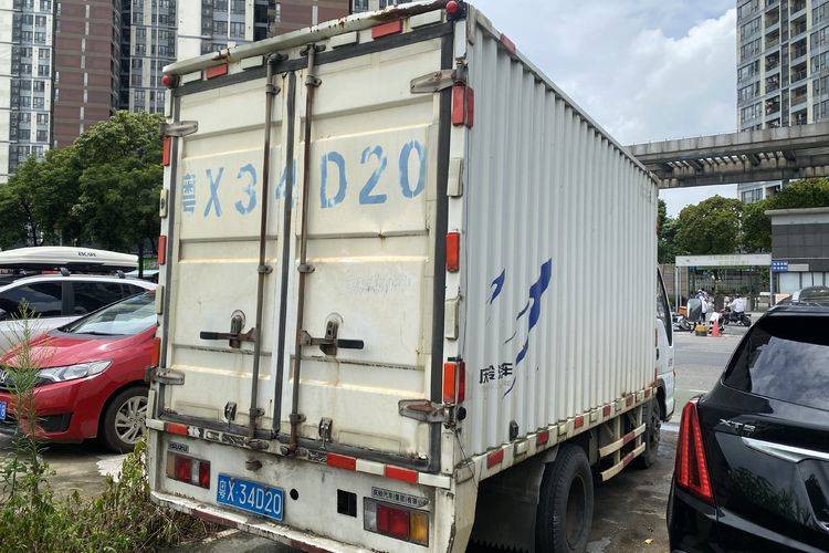 二手庆铃五十铃 98马力 载货车