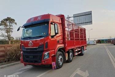 二手东风柳汽 乘龙H5中卡 290马力 6X2 7.8米仓栅式载货车(国五) 前四后四 玉柴二手载货车 黄牌图片