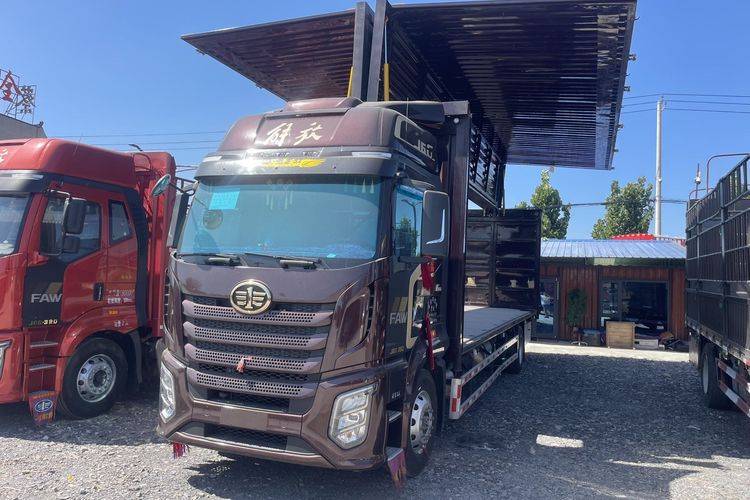二手一汽解放 360马力 载货车