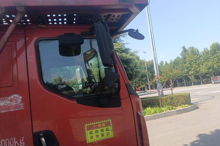 二手东风柳汽乘龙 200马力 专用车