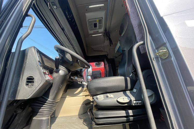 二手欧曼重卡(原福田欧曼) 520马力 牵引车