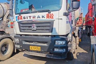 二手中国重汽 SITRAK C5H 340马力 8X4 7.5方混凝土搅拌车(国五) 前四后八 潍柴二手搅拌车