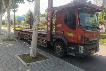 二手车辆运输车 东风柳汽乘龙 乘龙H5 200 9.6 4X2