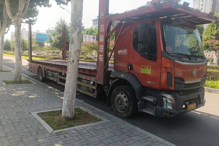 二手东风柳汽乘龙 200马力 专用车