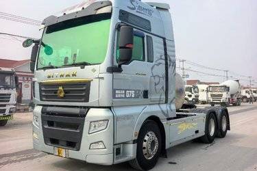 ���ֿ����й����� �ǵ¿�SITRAK G7S�ؿ� ����� 560���� 6X4 LNG�Զ���ǣ����(����) ˫�� Ϋ�����ǣ���� ����