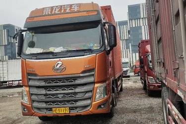 二手东风柳汽 乘龙H7重卡 350马力 8X4 9.6米厢式载货车(国五) 前四后八 安徽康明斯二手载货车 黄牌图片