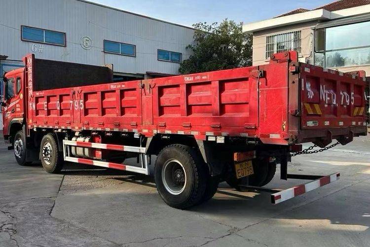 二手东风华神 245马力 自卸车