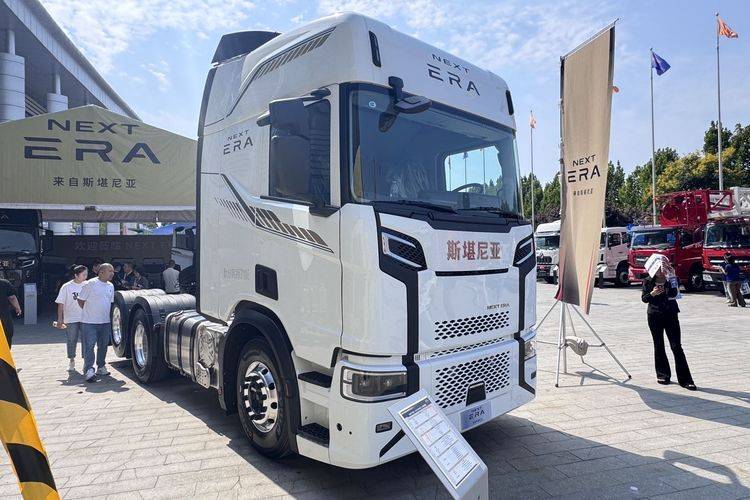 二手斯堪尼亚NEXT ERA 500马力 牵引车
