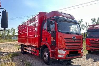 二手一汽解放 J6L中卡 经典版 240马力 4X2 6.75米仓栅式载货车(国六) 单桥 大柴二手载货车 黄牌