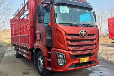 一汽解放 J6G 领航版 280马力 4X2 6.75米仓栅式载货车(国六) 单桥 大柴二手载货车 黄牌