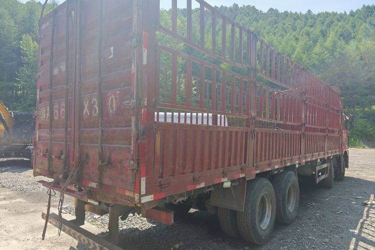 二手一汽解放 350马力 载货车