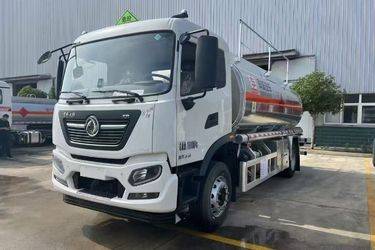 二手油罐车 东风股份  210 6 4X4图片