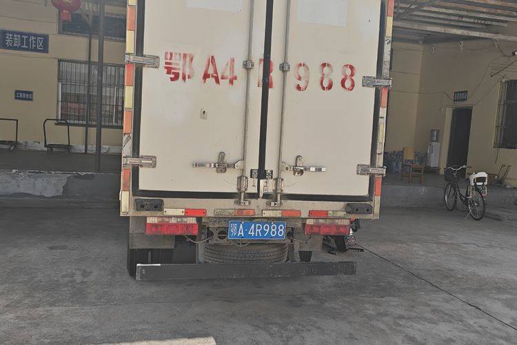 江淮帅铃 130马力 载货车