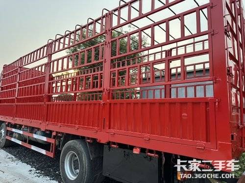 青岛解放 350马力 载货车