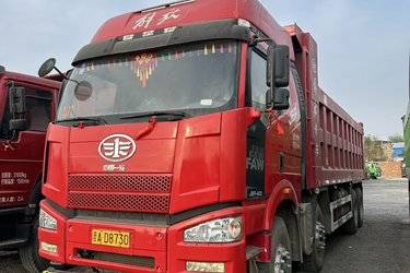 二手一汽解放 J6P重卡 460马力 8X4 7.8米自卸车(国五) 前四后八 锡柴二手自卸车 黄牌