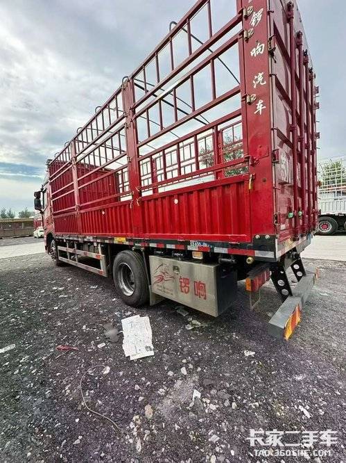 重汽豪沃(HOWO) 290马力 载货车