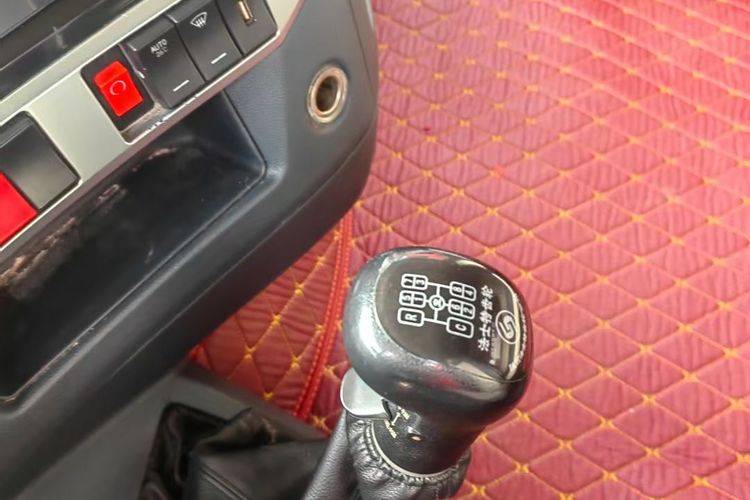 二手东风柳汽乘龙 290马力 载货车