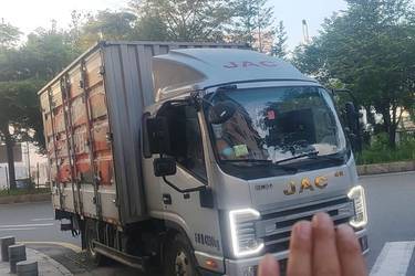 二手江淮 帅铃S3 130马力 3.1米双排厢式轻卡(国六) 单桥 江淮动力二手载货车 蓝牌图片