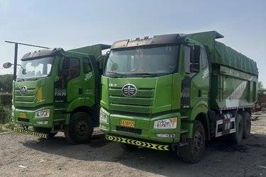 二手一汽解放 J6P重卡 390马力 6X4 5.6米自卸车(国五) 后八轮 锡柴二手自卸车 黄牌