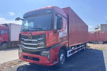 二手中国重汽 HOWO MAX 290马力 4X2 9.6米厢式载货车(国六) 单桥 曼二手载货车 黄牌