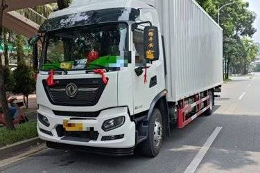 二手东风商用车 天锦中卡 245马力 6X2 8.6米载货车(国五) 前四后四 东风康明斯二手载货车 黄牌图片