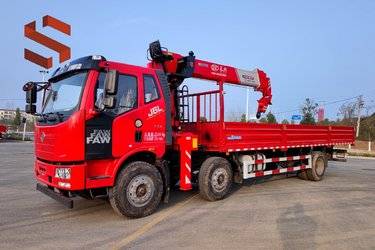 二手随车吊 一汽解放 解放J6L 240 8.4 4X2图片