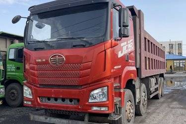 二手青岛解放 JH6重卡 460马力 8X4 8.2米自卸车(国五) 前四后八 潍柴二手自卸车 黄牌图片